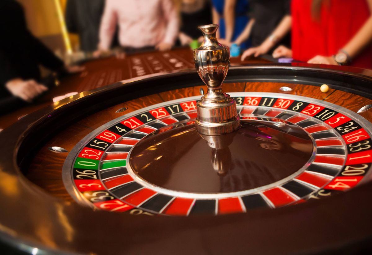 J10 Game کیسینو میں پوکر گیمز